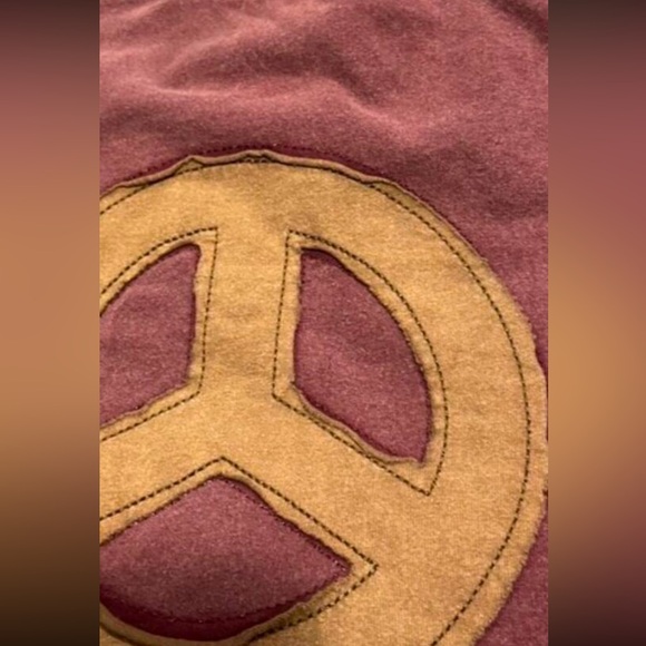 Cozy Peace Patch Oversized Reverse Stitch Color Block Top - Picture 15 of 16